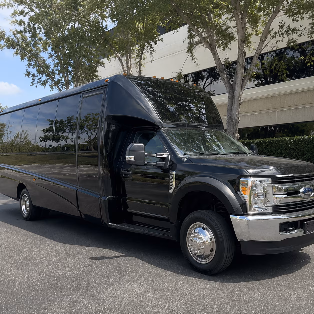 bachelor and bachelorette party buses in santa monica