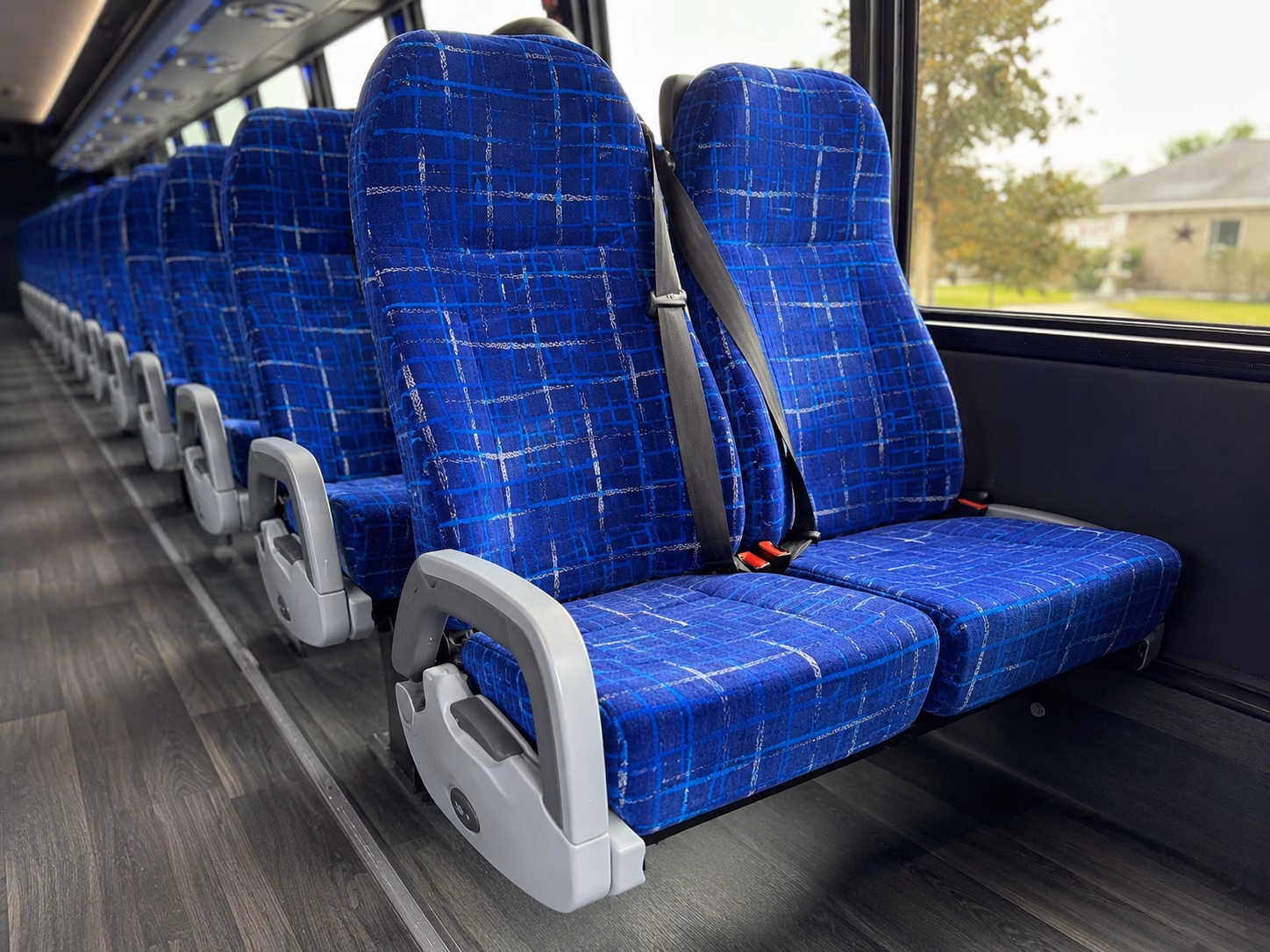 charter buses for california science center field trips from santa monica
