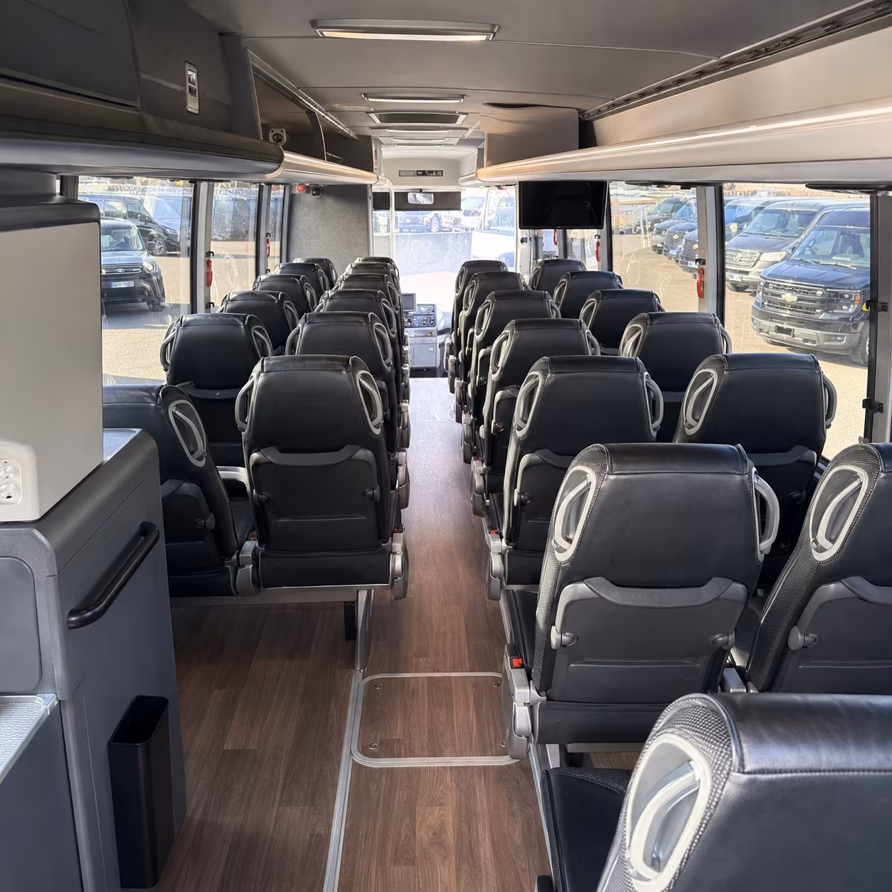 charter buses to sofi stadium for rams and chargers games