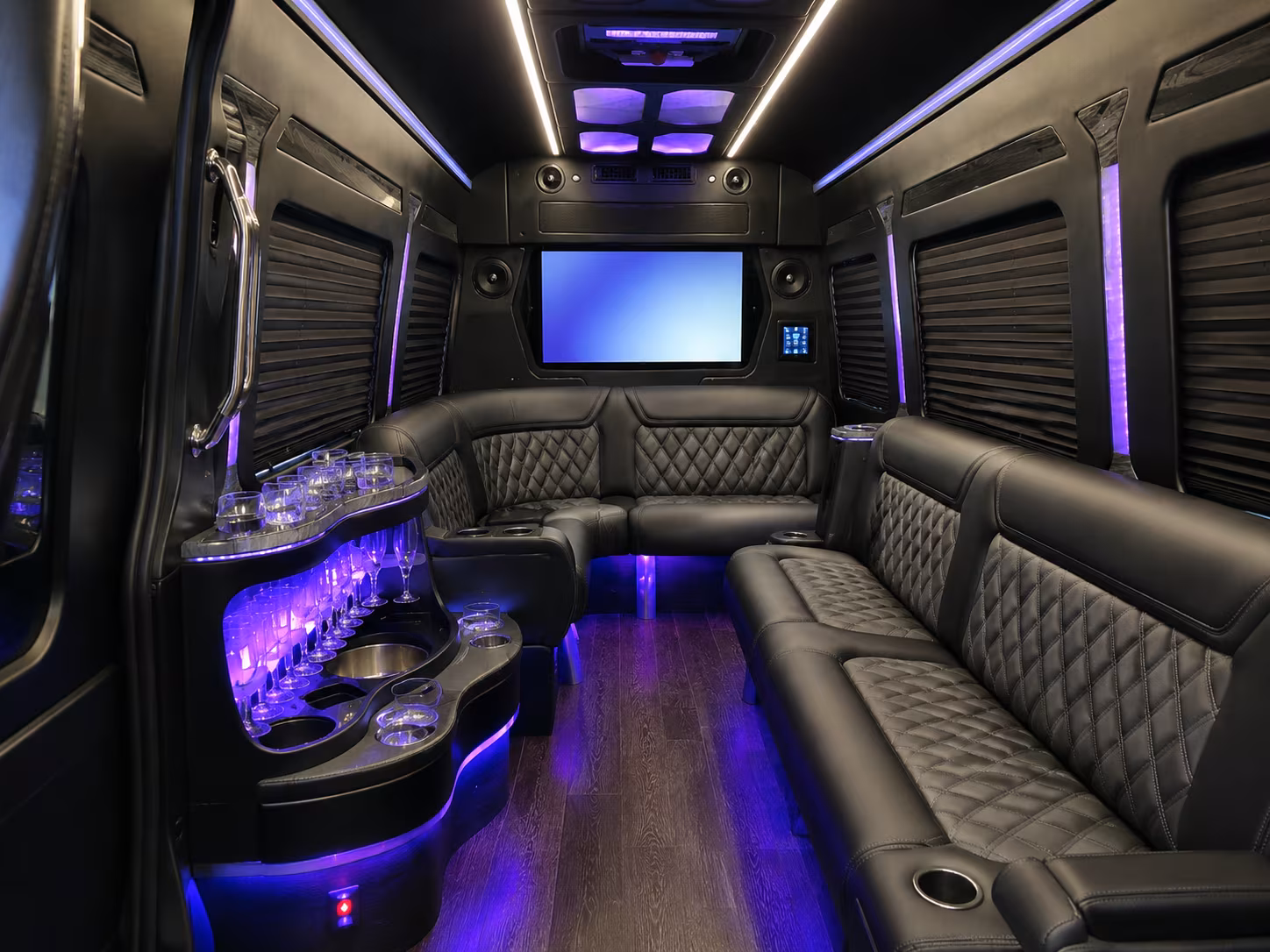 private event and gala buses to bergamot station and annenberg beach house